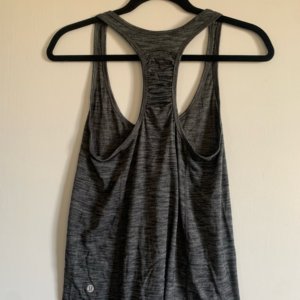 Lululemon Athletica Heathered Black Gray Our Sport Athletic Lightweight Tank EUC - Picture 9 of 15